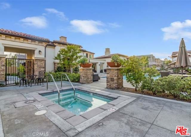 115 Primrose Drive, Foothill Ranch CA: https://media.crmls.org/mediaz/06fdd5f6-1759-4297-8649-1ffa4af6a3c8.jpg