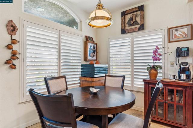 5541 Lanai Court, Discovery Bay CA: https://media.crmls.org/mediaz/06fe2bb7-fee0-4f12-ae33-2088a7920c2e.jpg