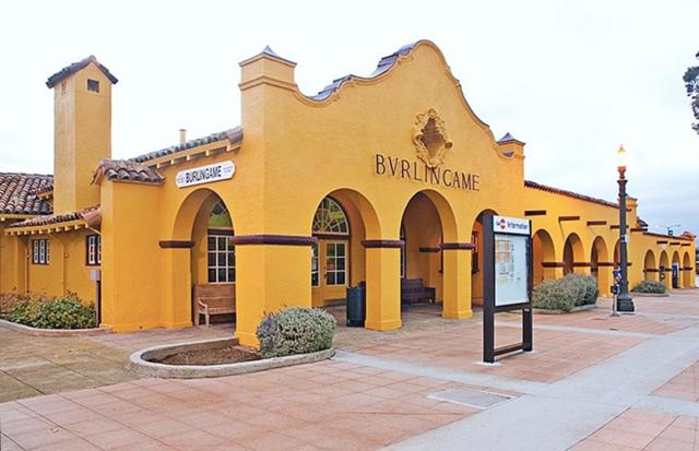 519 Francisco Drive, Burlingame CA: https://media.crmls.org/mediaz/06fe7235-27e2-45a8-b0d9-2e4c6e0f6dc2.jpg