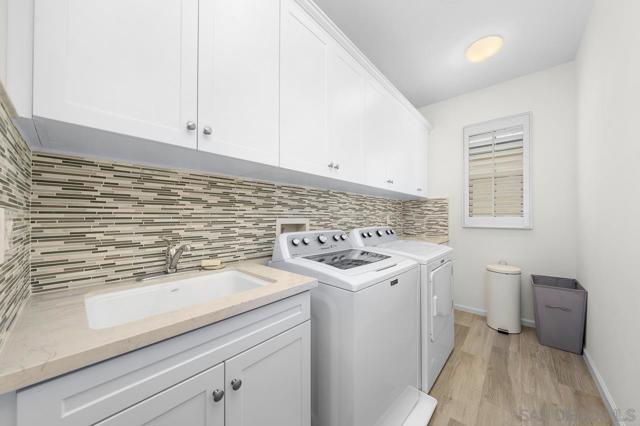 13348 Camelia Way, San Diego CA: https://media.crmls.org/mediaz/06ff12d8-90ac-4594-87a0-0564b78cb008.jpg