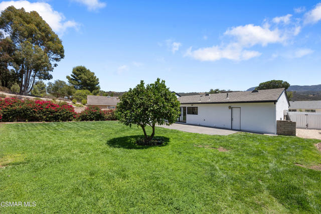 539 American Oaks Avenue, Newbury Park CA: https://media.crmls.org/mediaz/06ff9b39-5626-4d24-9680-02c5ef6e03a3.jpg