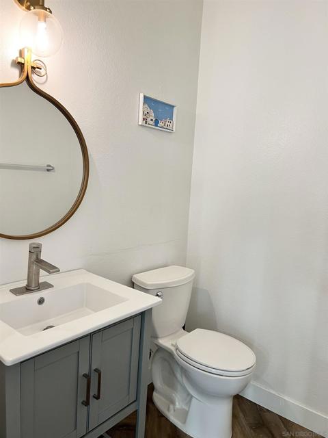 10632 Rancho Carmel Dr, San Diego CA: https://media.crmls.org/mediaz/06ffb2dc-e4c2-4079-ae74-46c91ff6c8ff.jpg