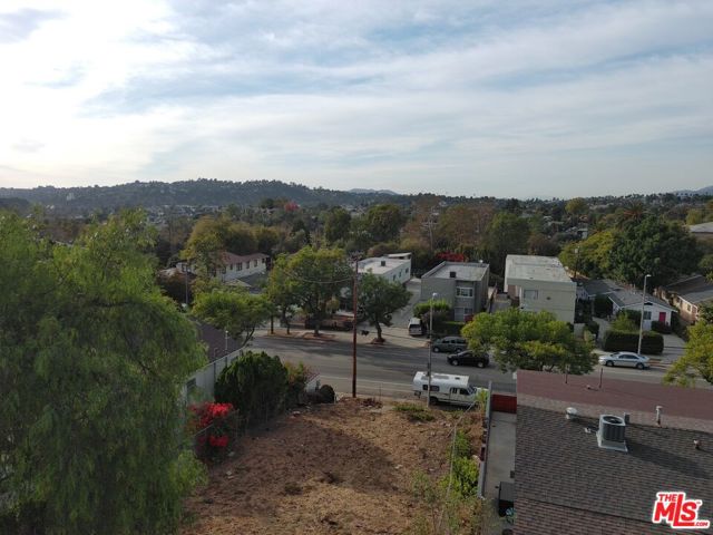 6034 Monterey Road, Los Angeles CA: https://media.crmls.org/mediaz/06ffb843-da85-46a2-8179-fabff61ceb86.jpg