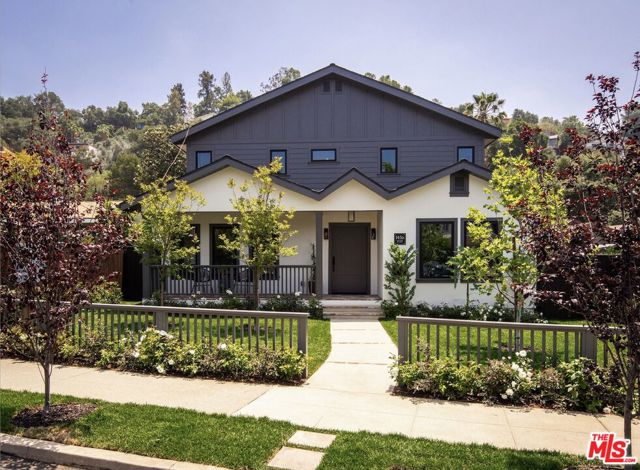 1456 Hepner Avenue, Los Angeles CA: https://media.crmls.org/mediaz/0700170e-d023-4fcf-8d6b-4a4a333dcd0b.jpg