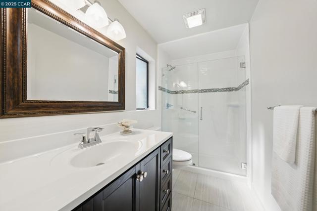 3938 Los Arabis Dr, Lafayette CA: https://media.crmls.org/mediaz/0700bd87-0e85-4a9f-91af-3723b3d38b7e.jpg
