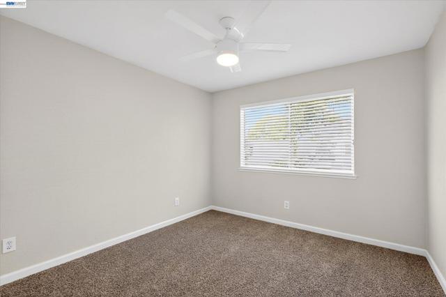 Image 31 of 40 For 1120 Gatetree Court