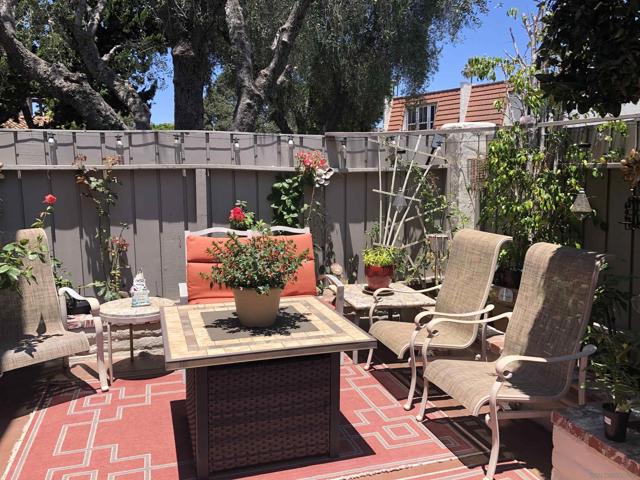 5217 Mount Alifan Dr, San Diego CA: https://media.crmls.org/mediaz/0702168f-55e8-4dee-8a72-52e2f96b5db2.jpg
