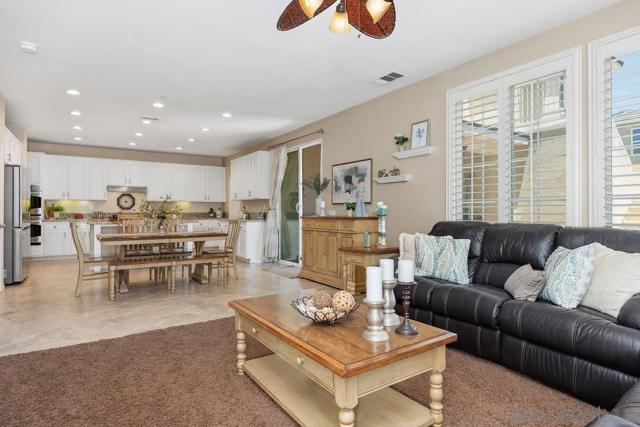 17253 4S Ranch Parkway, San Diego CA: https://media.crmls.org/mediaz/0702b548-80bf-4397-a8a4-fa24ffce6d02.jpg