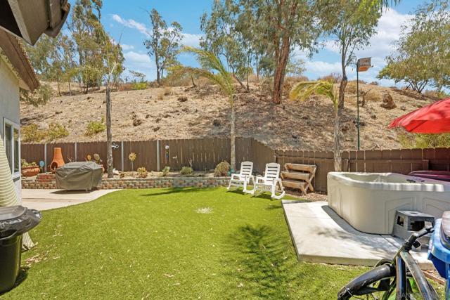 1627 Woodrun Place, El Cajon CA: https://media.crmls.org/mediaz/070373d3-4199-4603-b49e-c61cd3317bff.jpg