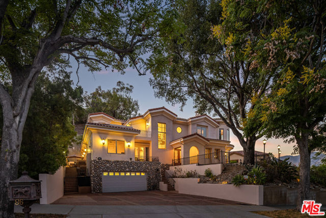 868 Braewood Court, South Pasadena CA: https://media.crmls.org/mediaz/0704ac0d-b67a-49cf-b39e-f2a6d76f4333.jpg