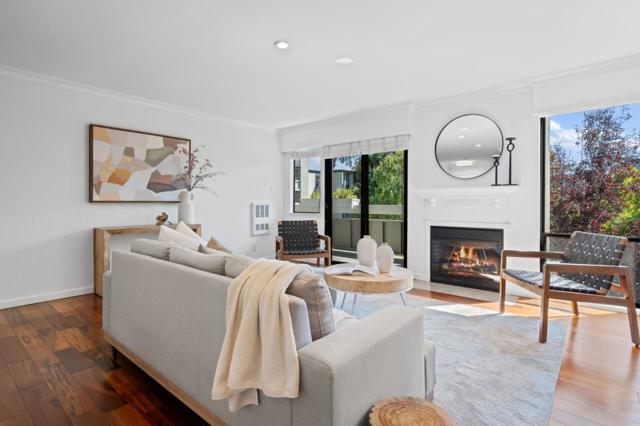 1081 Beach Park Boulevard, Foster City CA: https://media.crmls.org/mediaz/07056548-6a17-46ef-a417-448e6bed73ff.jpg