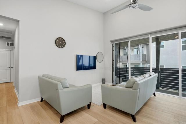 Detail Gallery Image 6 of 32 For 10433 Newbliss Way, San Diego,  CA 92126 - 3 Beds | 2 Baths