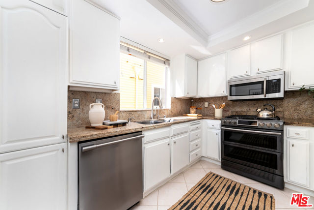 12727 Mitchell Avenue, Los Angeles CA: https://media.crmls.org/mediaz/0705ec2b-2c1e-470b-9397-203146fa511c.jpg