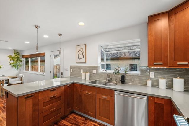 1031 Las Palmas Drive, Santa Clara CA: https://media.crmls.org/mediaz/0705f818-127e-445b-bd24-ed60d3b5842e.jpg