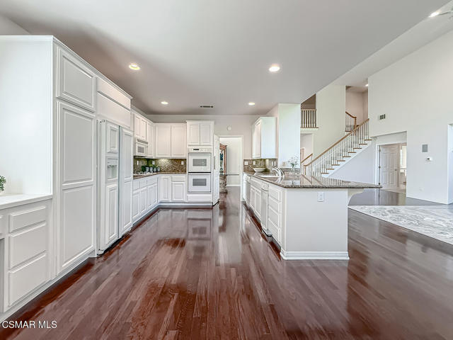 Image 8 of 31 For 185 Jaycroft Court