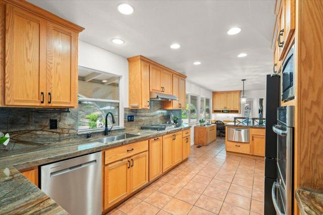 8103 Crestview Court, Gilroy CA: https://media.crmls.org/mediaz/0706dd79-d6cb-44a6-b6aa-82a0fe6a22f1.jpg