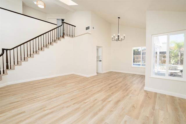 Detail Gallery Image 3 of 15 For 25545 Blackwood Rd, Murrieta,  CA 92563 - 4 Beds | 2 Baths