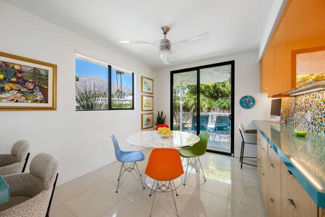 1380 Malaga Circle, Palm Springs CA: https://media.crmls.org/mediaz/0707f9db-8ec0-43cf-9c8e-94c6648a38aa.jpg