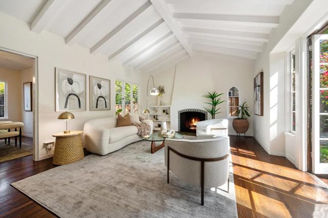 618 Occidental Avenue, San Mateo CA: https://media.crmls.org/mediaz/07087adb-8531-4236-98b2-2346f12f3de0.jpg