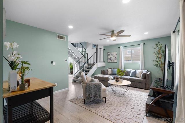 8018 Winter Gardens Blvd Unit A, El Cajon CA: https://media.crmls.org/mediaz/07094eac-0513-4119-972a-5c1c2047e9e8.jpg