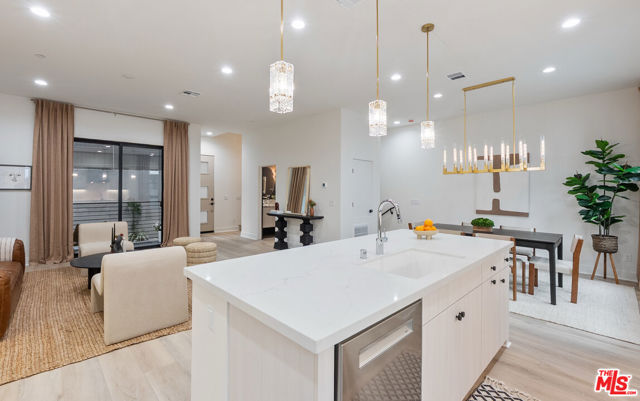 1320 W Cannon Drive, Los Angeles CA: https://media.crmls.org/mediaz/0709bc41-cd71-48cd-a1c1-d4c3d2e97ab1.jpg