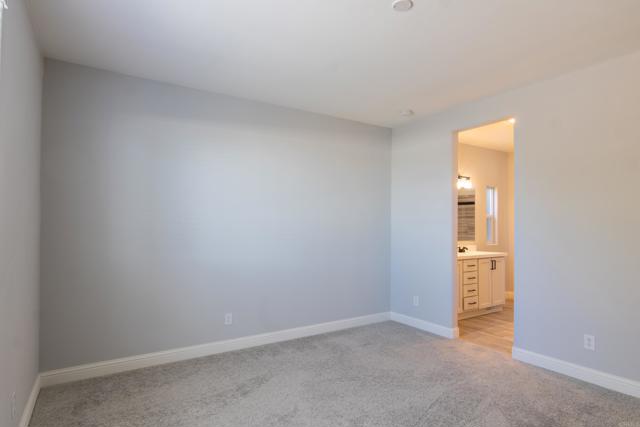 2003 Bayview Heights Dr, San Diego CA: https://media.crmls.org/mediaz/0709e367-8f63-4290-8f5a-cc421907c361.jpg