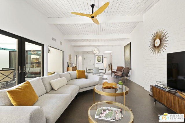 2084 S Lagarto Way, Palm Springs CA: https://media.crmls.org/mediaz/0709e690-7aec-431e-a688-9f97ca5c9136.jpg