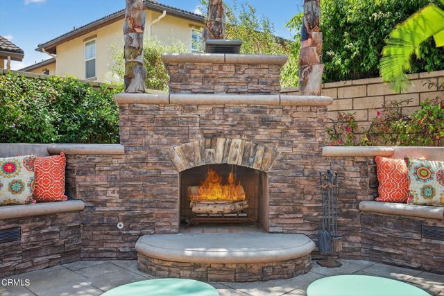 474 Park Cottage Place, Camarillo CA: https://media.crmls.org/mediaz/0709f0e1-d77d-4bf6-a7c9-33a1cac3722d.jpg