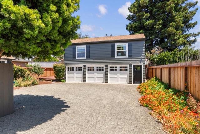 28 Clarendon Road, Burlingame CA: https://media.crmls.org/mediaz/070b2969-1c20-4236-bd0b-b21b3003305e.jpg