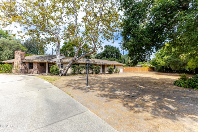 887 Vallombrosa Drive, Pasadena CA: https://media.crmls.org/mediaz/070b8b23-0652-4489-95cb-9333ba07ea2d.jpg