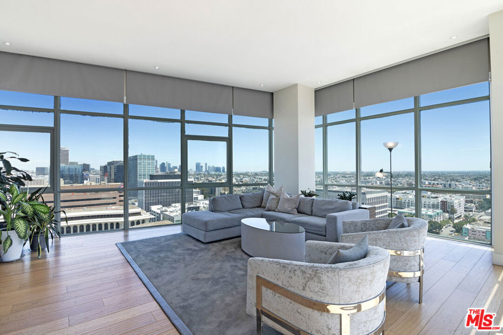 3785 Wilshire Boulevard #PH2