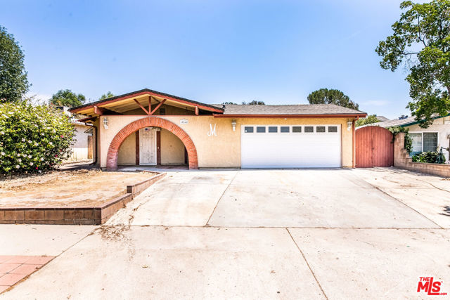 10548 Eton Avenue photo 1