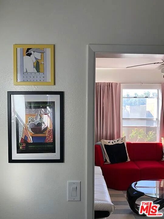 834 Laguna Avenue, Los Angeles CA: https://media.crmls.org/mediaz/070c54a9-d9ce-47be-9f77-9a908bccd44d.jpg