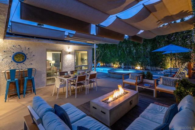 133 W San Carlos Road, Palm Springs CA: https://media.crmls.org/mediaz/070c7b89-b858-4fde-927b-10b7812779f6.jpg