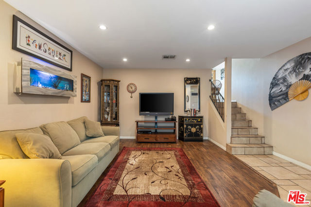 9740 Sepulveda Boulevard, 36 photo 4