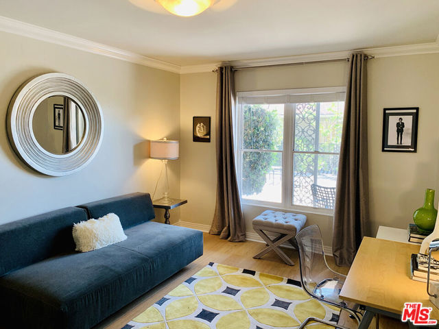 1219 SUNSET PLAZA Drive, West Hollywood CA: https://media.crmls.org/mediaz/070ef6ae-81b1-415f-8cf2-80bd189dafa2.jpg