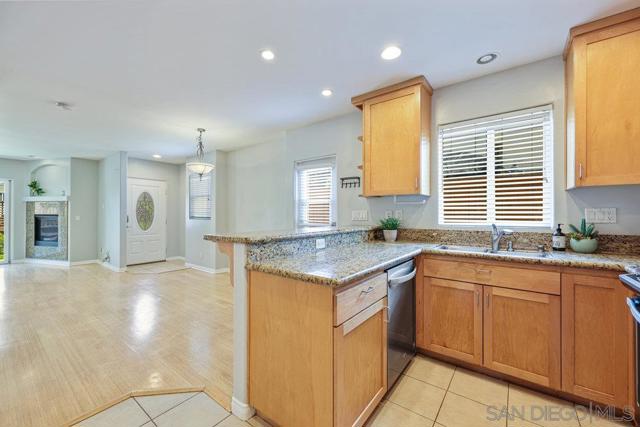 1427 Hornblend, San Diego CA: https://media.crmls.org/mediaz/070f1ee0-a13b-4de2-8a62-090a4b531b6b.jpg