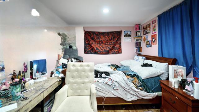 Image 3 of 13 For 1542 Balein Ct