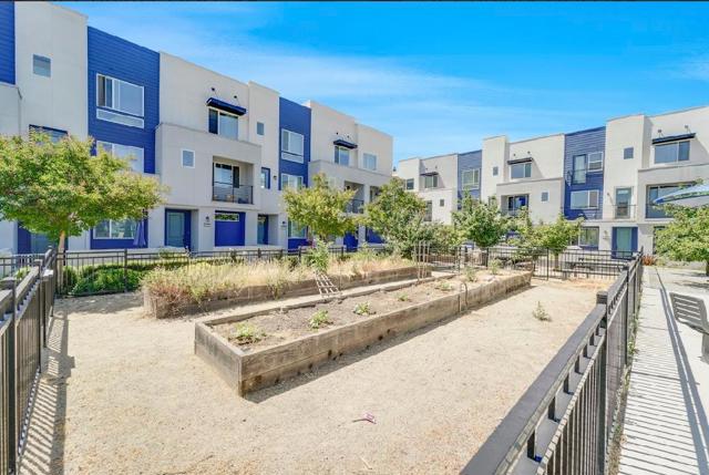 750 Fruit Ranch Loop, San Jose CA: https://media.crmls.org/mediaz/070f957f-ca74-450f-a0aa-194f98db036f.jpg
