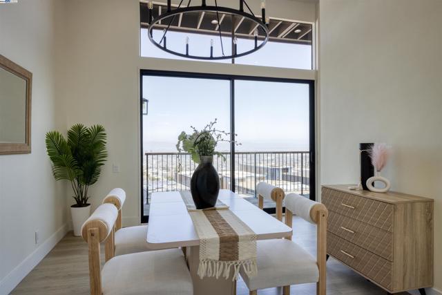 17 Ora Way, San Francisco CA: https://media.crmls.org/mediaz/070fc47f-0b51-4858-b66d-56fdc4548974.jpg