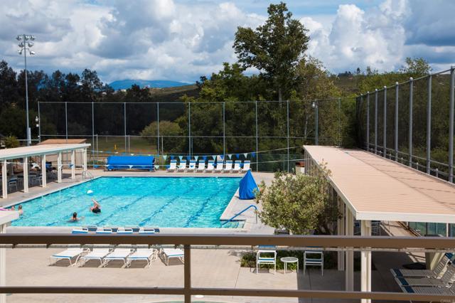 25119 Como Esta Court, Ramona CA: https://media.crmls.org/mediaz/071038eb-0fe9-4563-a1e1-039f4eec581d.jpg