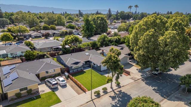 2495 Malaga Drive, San Jose CA: https://media.crmls.org/mediaz/07107b07-82c3-461d-8328-13530ba9c009.jpg