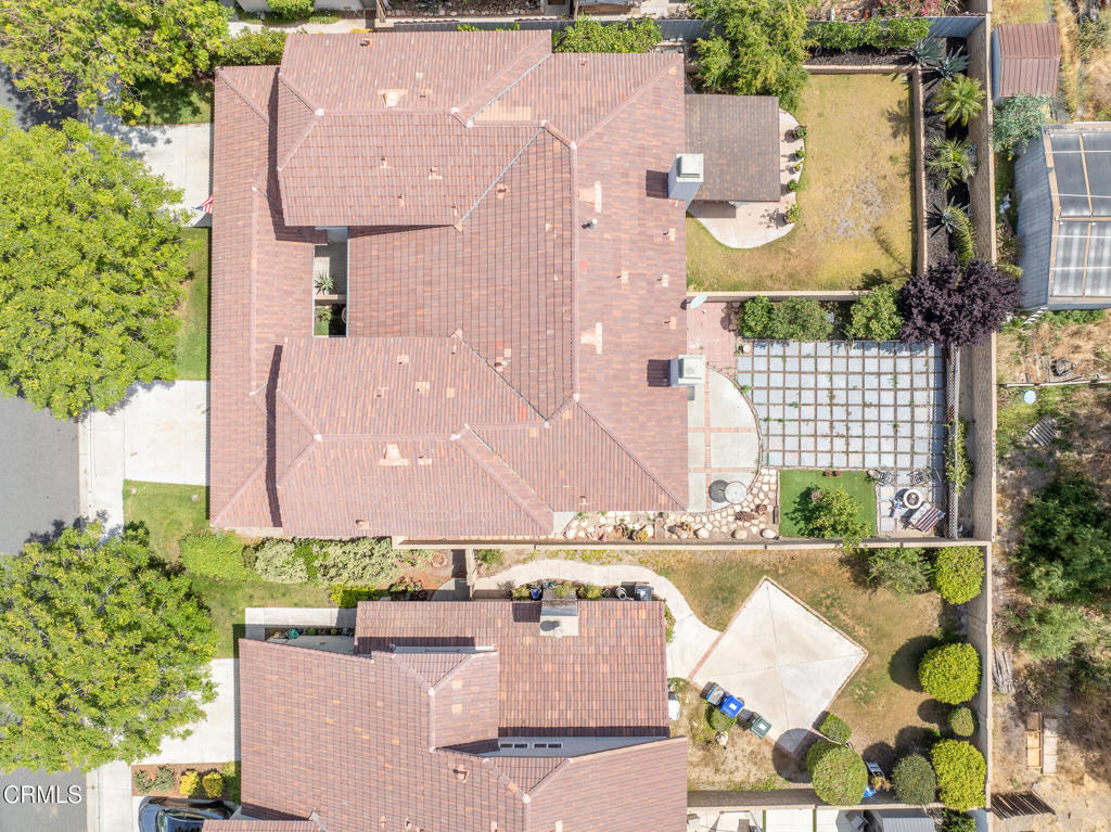 https://media.crmls.org/mediaz/07107e17-d999-4d60-a327-4fdcdca24c25.jpg?preset=X-Large