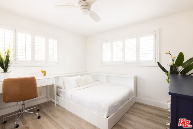 3739 Barry Avenue, Los Angeles CA: https://media.crmls.org/mediaz/07116f6e-e1cf-44e4-a73e-b6312dcd0ae8.jpg