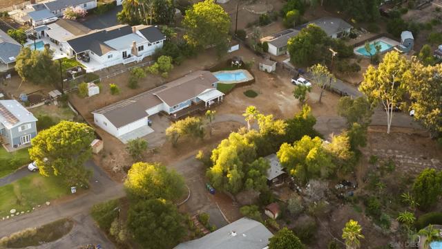 1780 Grove Rd, El Cajon CA: https://media.crmls.org/mediaz/0712735f-7359-44cd-b37a-4ebd0bbaf6fe.jpg