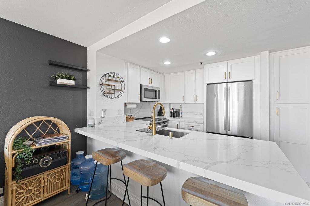 1514 7th Ave - photo 2