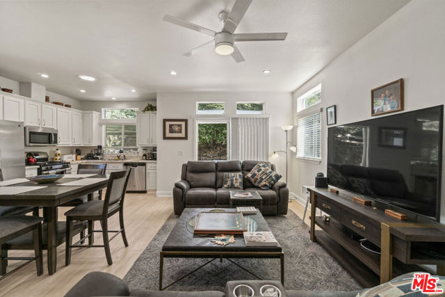 4201 Topanga Canyon Blvd., 51 photo 7