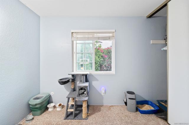 2714 Crownridge Ln, Spring Valley CA: https://media.crmls.org/mediaz/0714c8bf-abf6-4bc8-9915-4376929d6e67.jpg