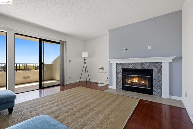 22012 Sevilla Rd, Hayward CA: https://media.crmls.org/mediaz/0717a2fa-9926-478d-9f66-41a8698fa0a7.jpg