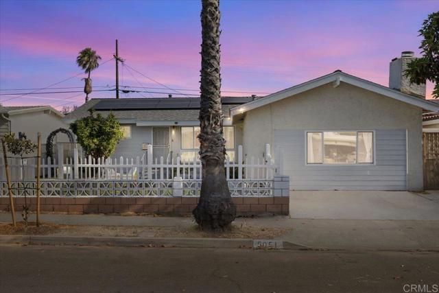 Detail Gallery Image 2 of 29 For 5051 Pelusa St, San Diego,  CA 92113 - 4 Beds | 3 Baths